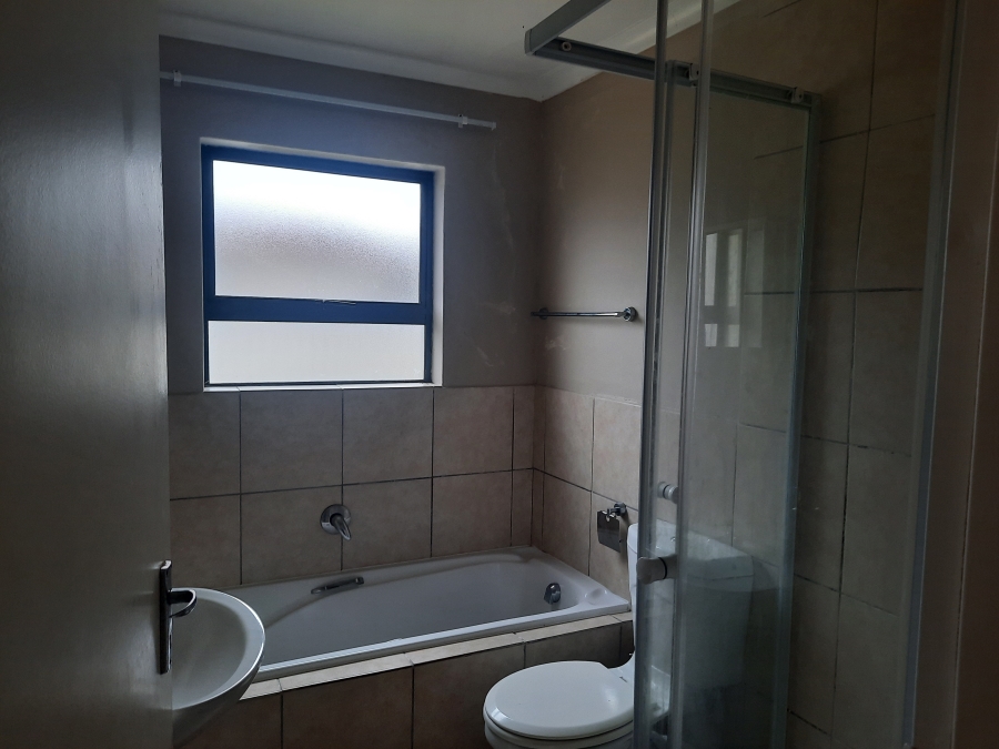 To Let 2 Bedroom Property for Rent in Burgundy Estate Western Cape